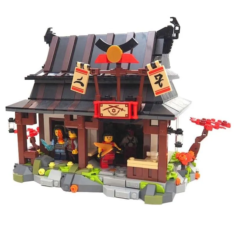 Four Weapons Blacksmith 71858 Ninjago